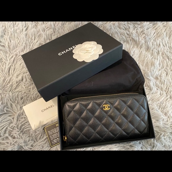 CHANEL Handbags - Chanel classic long zippy wallet